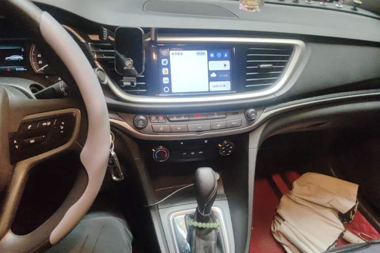 Used Buick GT 2021 Revised Version Flagship 1.5L Automatic Elite Edition Audio And AC Panel