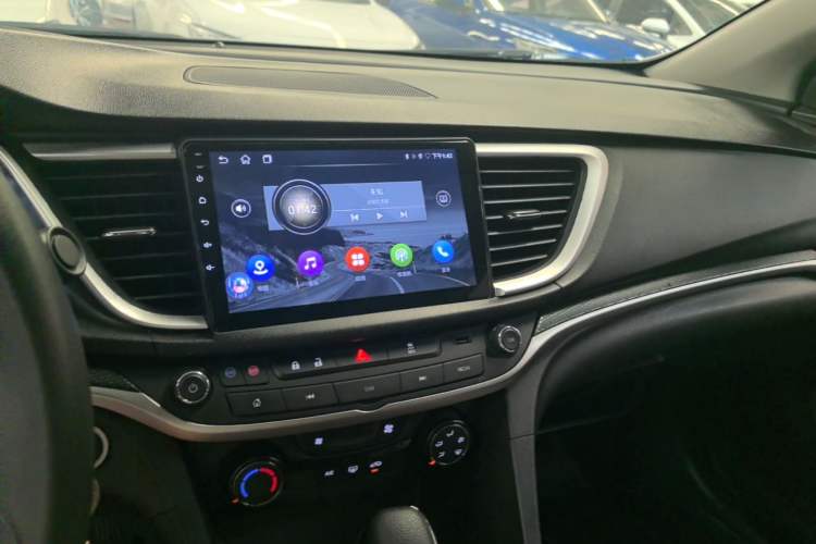 Used Buick GT 2021 Revised Version Flagship 1.5L Automatic Elite Edition Audio And AC Panel