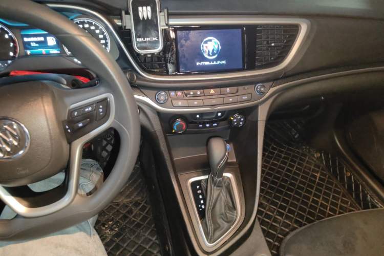 Used Buick GT 2021 Revised Version Flagship 1.5L Automatic Elite Edition Audio And AC Panel