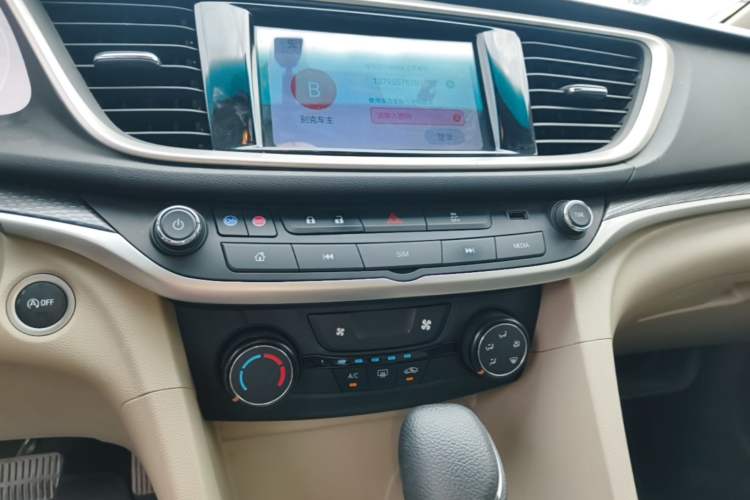 Used Buick GT 2021 Exemplar 1.5L Automatic Elite Version Audio And AC Panel