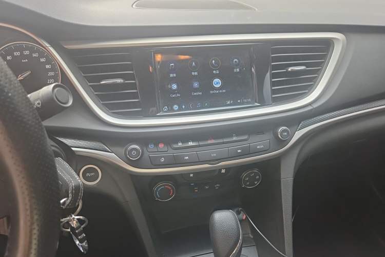 Used Buick GT 2021 Revised Version 1.3T Automatic Mild Hybrid Elite Edition Audio And AC Panel