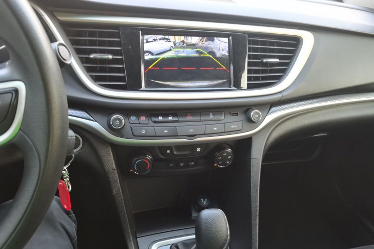 Used Buick GT 2021 Revised Version Flagship 1.5L Automatic Elite Edition Audio And AC Panel