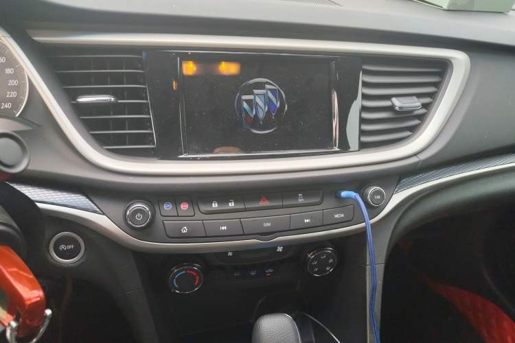 Used Buick GT 2021 Revised Version Flagship 1.5L Automatic Elite Edition Audio And AC Panel