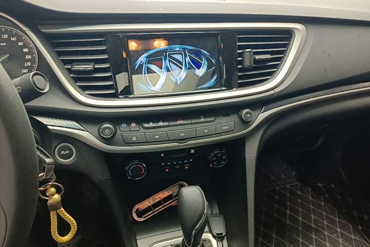 Used Buick GT 2021 1.3T Automatic Mild Hybrid Elite Version Audio And AC Panel