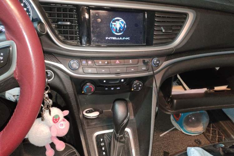 Used Buick GT 2021 Revised Version Flagship 1.5L Automatic Elite Edition Audio And AC Panel