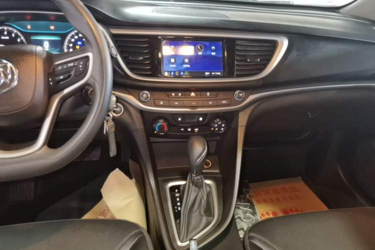 Used Buick GT 2021 Revised Version Flagship 1.5L Automatic Elite Edition Audio And AC Panel