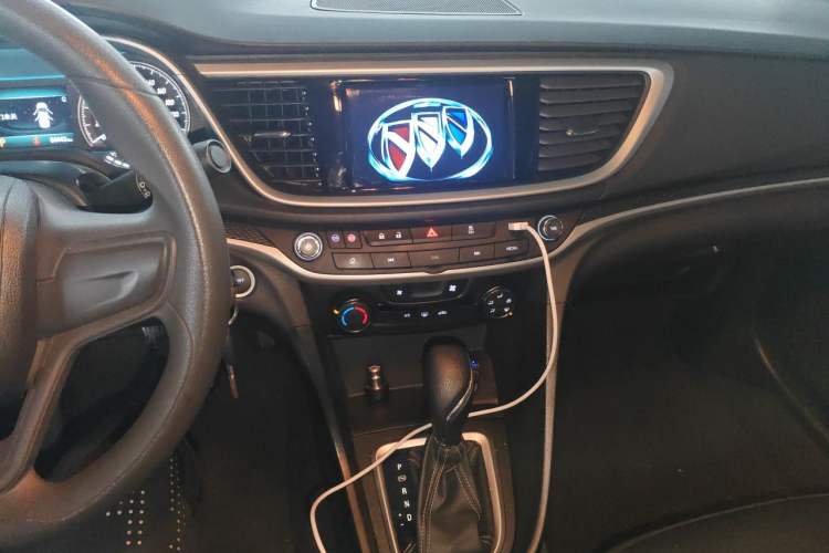 Used Buick GT 2021 1.3T Automatic Mild Hybrid Elite Version Audio And AC Panel