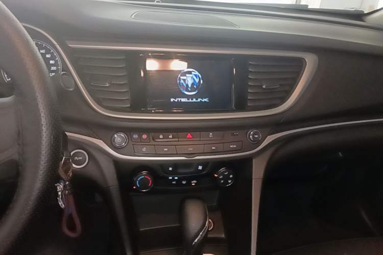 Used Buick GT 2021 1.3T Automatic Mild Hybrid Elite Version Audio And AC Panel