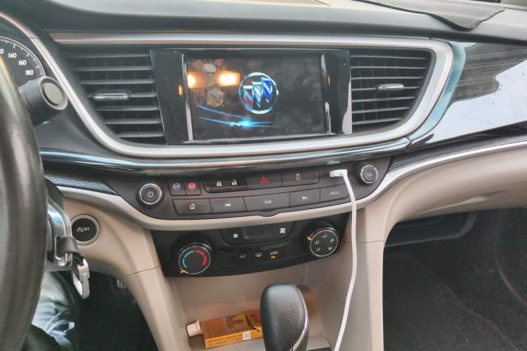 Used Buick GT 2021 Exemplar 1.5L Automatic Elite Version Audio And AC Panel
