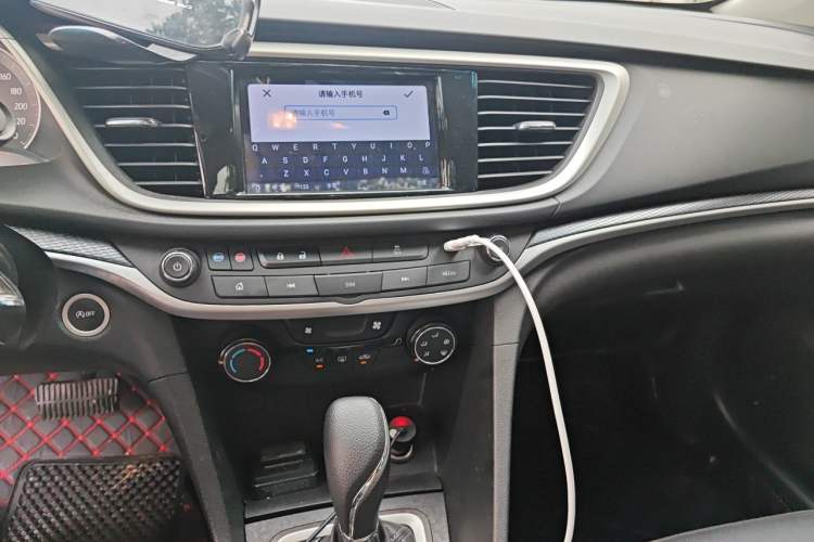 Used Buick GT 2021 Revised Version 1.3T Automatic Mild Hybrid Elite Edition Audio And AC Panel