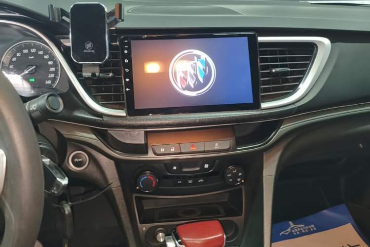 Used Buick GT 2021 Revised Version Flagship 1.5L Automatic Entry-Level Trim Audio And AC Panel