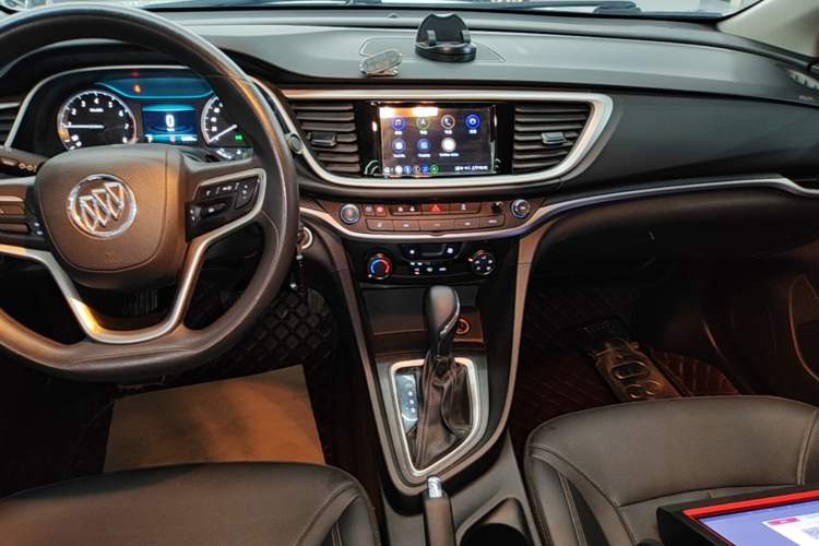 Used Buick GT 2021 Revised Version Flagship 1.5L Automatic Elite Edition Audio And AC Panel