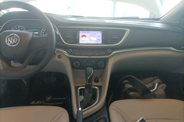 Used Buick GT 2021 Exemplar 1.5L Automatic Elite Version Audio And AC Panel
