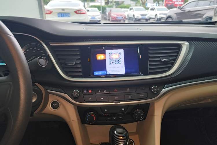 Used Buick GT 2021 Exemplar 1.5L Automatic Elite Version Audio And AC Panel