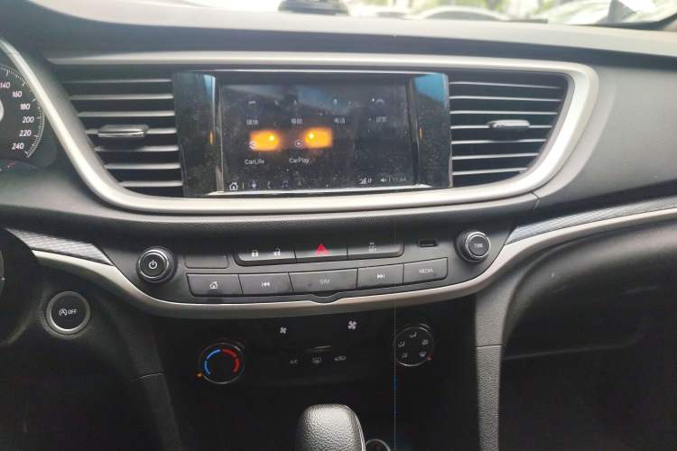 Used Buick GT 2021 Revised Version 1.3T Automatic Mild Hybrid Elite Edition Audio And AC Panel