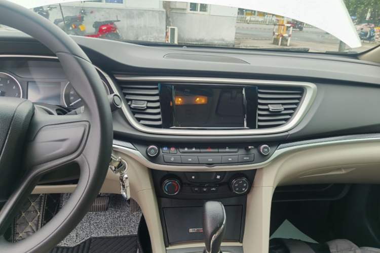 Used Buick GT 2021 Exemplar 1.5L Automatic Elite Version Audio And AC Panel