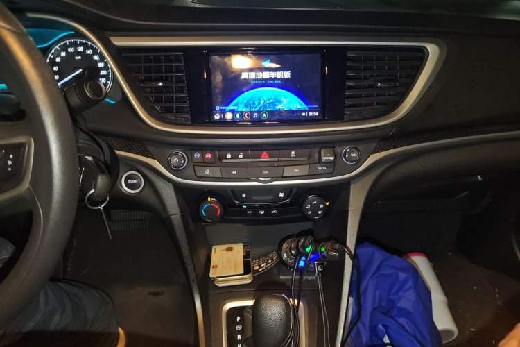 Used Buick GT 2021 Revised Version Flagship 1.5L Automatic Elite Edition Audio And AC Panel