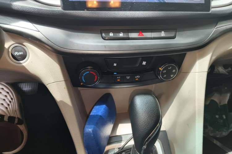 Used Buick GT 2021 Exemplar 1.5L Automatic Entry-Level Trim Audio And AC Panel