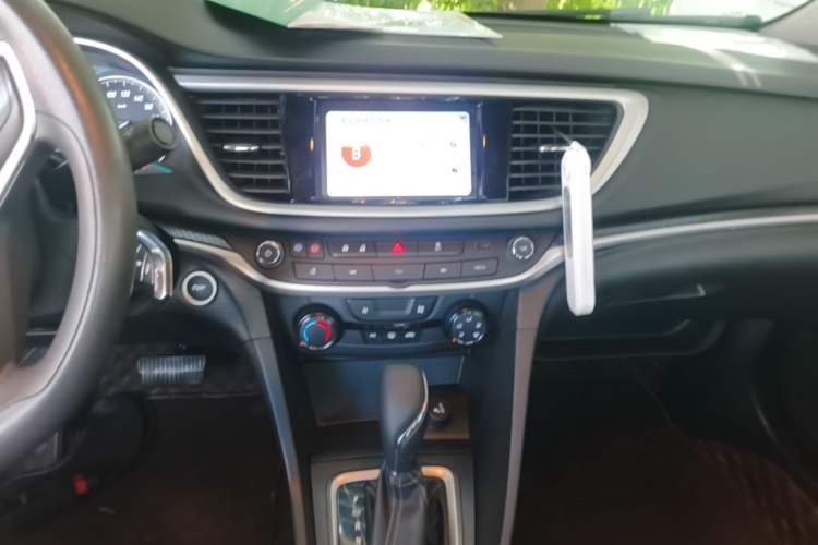 Used Buick GT 2021 Revised Version Flagship 1.5L Automatic Elite Edition Audio And AC Panel