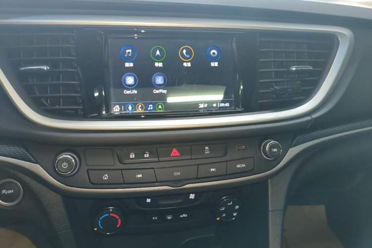 Used Buick GT 2021 Revised Version Flagship 1.5L Automatic Elite Edition Audio And AC Panel
