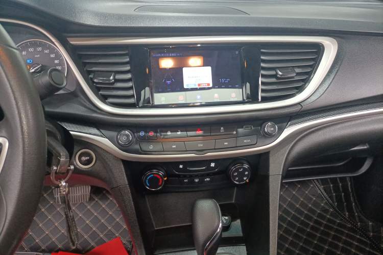 Used Buick GT 2021 Revised Version Flagship 1.5L Automatic Elite Edition Audio And AC Panel