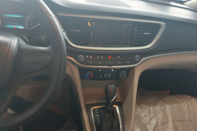 Used Buick GT 2021 Exemplar 1.5L Automatic Elite Version Audio And AC Panel
