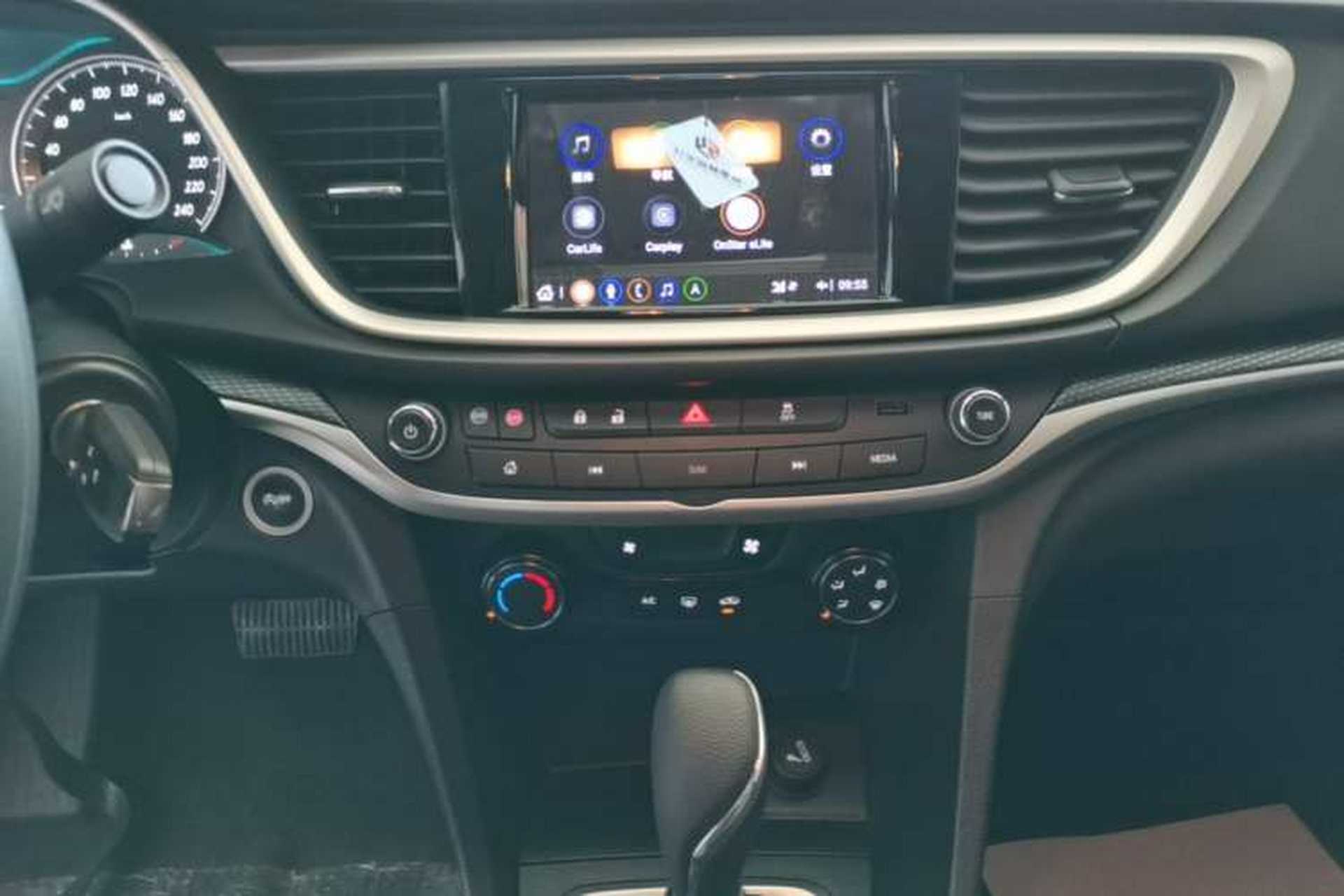 Used Buick GT 2021 Revised Version 1.3T Automatic Mild Hybrid Elite Edition Audio And AC Panel
