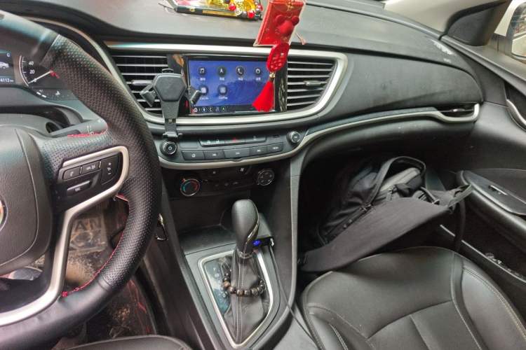 Used Buick GT 2021 Revised Version 1.3T Automatic Mild Hybrid Elite Edition Audio And AC Panel