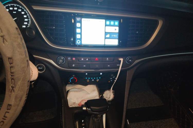 Used Buick GT 2021 Revised Version Flagship 1.5L Automatic Elite Edition Audio And AC Panel