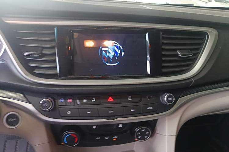 Used Buick GT 2021 Exemplar 1.5L Automatic Elite Version Audio And AC Panel