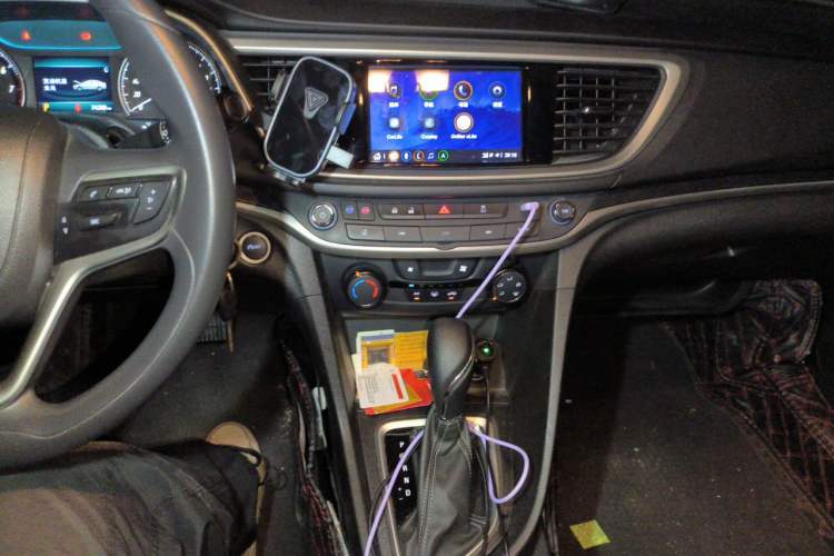 Used Buick GT 2021 Revised Version Flagship 1.5L Automatic Elite Edition Audio And AC Panel