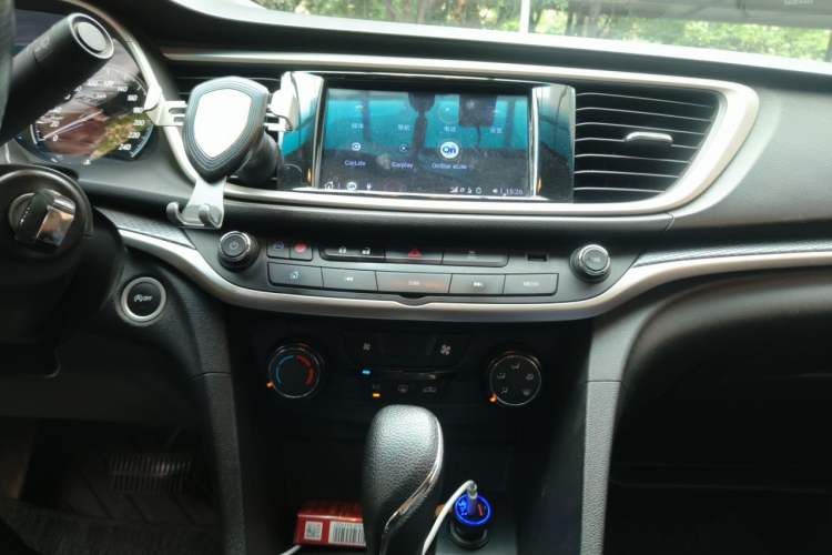 Used Buick GT 2021 Revised Version Flagship 1.5L Automatic Elite Edition Audio And AC Panel