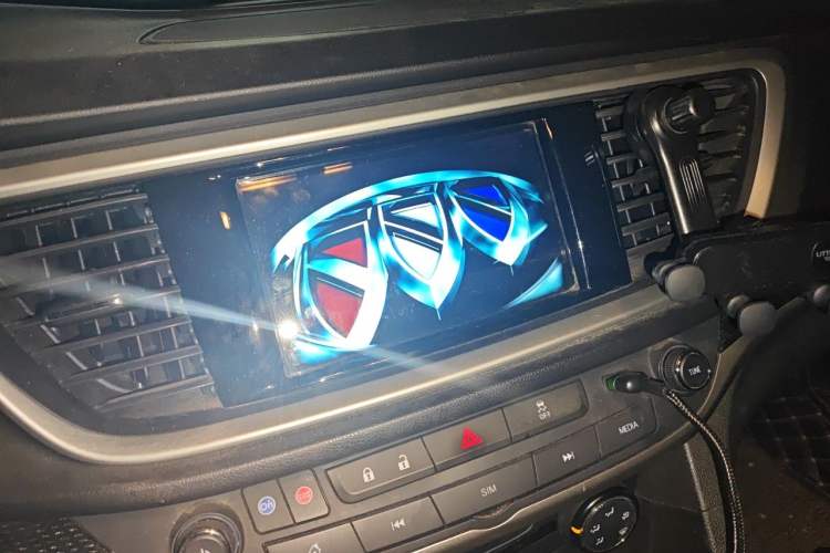Used Buick GT 2021 Revised Version Flagship 1.5L Automatic Elite Edition Audio And AC Panel