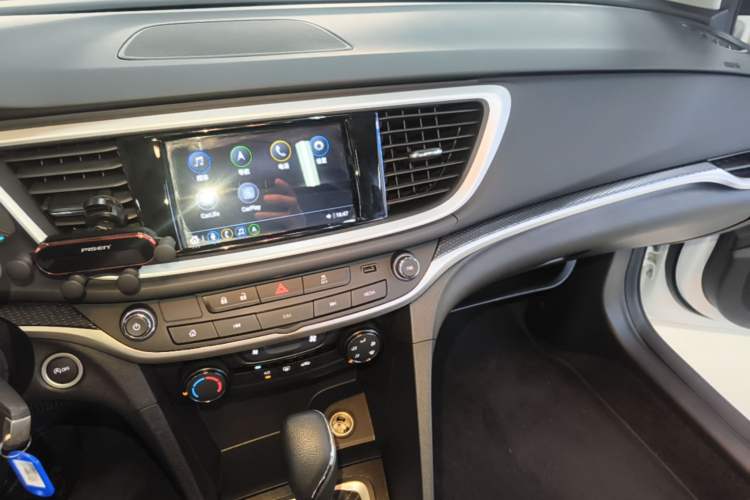 Used Buick GT 2021 Revised Version 1.3T Automatic Mild Hybrid Advanced Edition Audio And AC Panel