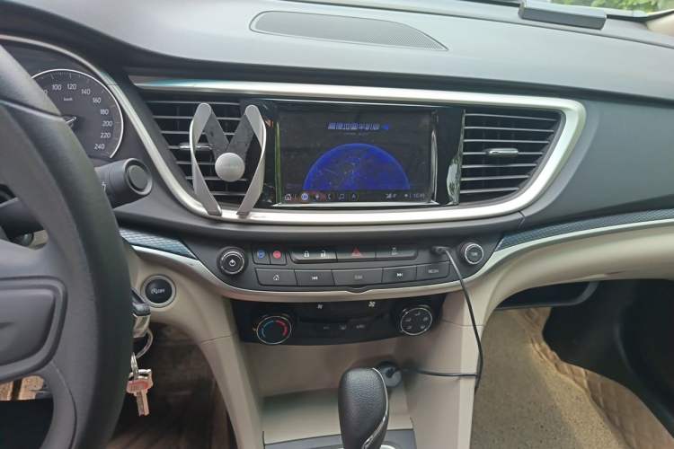 Used Buick GT 2021 Exemplar 1.5L Automatic Elite Version Audio And AC Panel