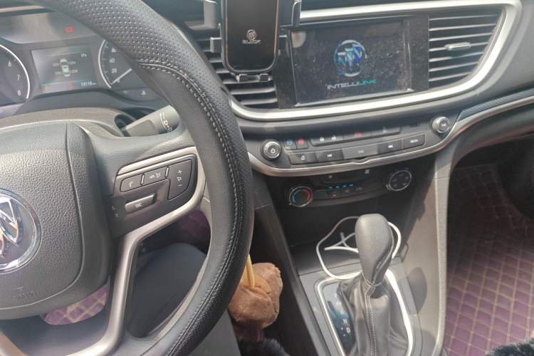 Used Buick GT 2021 Revised Version Flagship 1.5L Automatic Elite Edition Audio And AC Panel