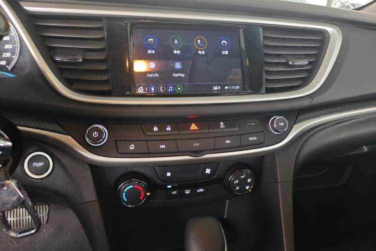 Used Buick GT 2021 Revised Version Flagship 1.5L Automatic Elite Edition Audio And AC Panel