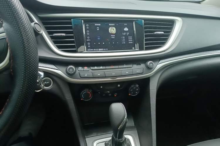 Used Buick GT 2021 Revised Version Flagship 1.5L Automatic Elite Edition Audio And AC Panel