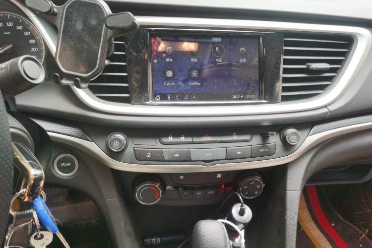 Used Buick GT 2021 Revised Version Flagship 1.5L Automatic Elite Edition Audio And AC Panel