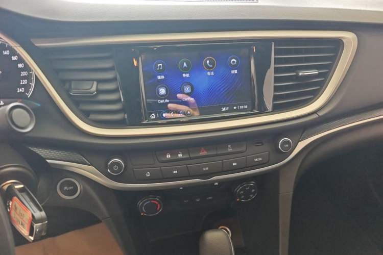 Used Buick GT 2021 Revised Version Flagship 1.5L Automatic Elite Edition Audio And AC Panel