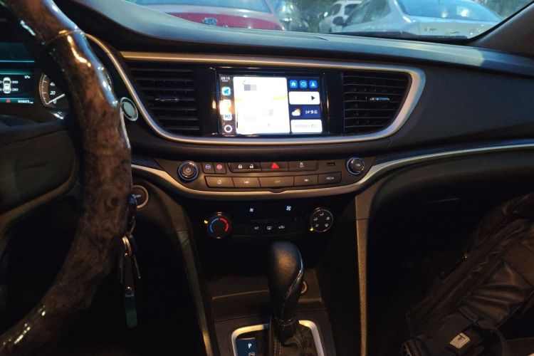 Used Buick GT 2021 1.3T Automatic Mild Hybrid Elite Version Audio And AC Panel