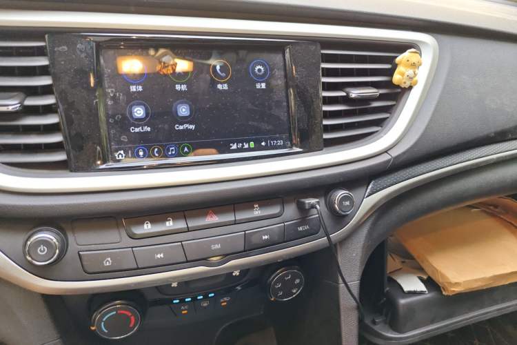 Used Buick GT 2021 Revised Version Flagship 1.5L Automatic Elite Edition Audio And AC Panel
