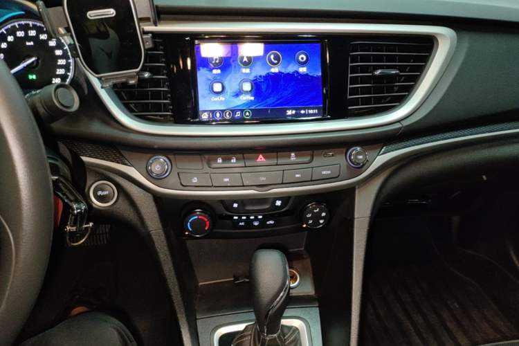 Used Buick GT 2021 Revised Version Flagship 1.5L Automatic Entry-Level Trim Audio And AC Panel