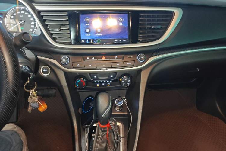 Used Buick GT 2021 Revised Version Flagship 1.5L Automatic Elite Edition Audio And AC Panel