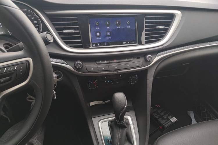Used Buick GT 2021 Revised Version Flagship 1.5L Automatic Elite Edition Audio And AC Panel
