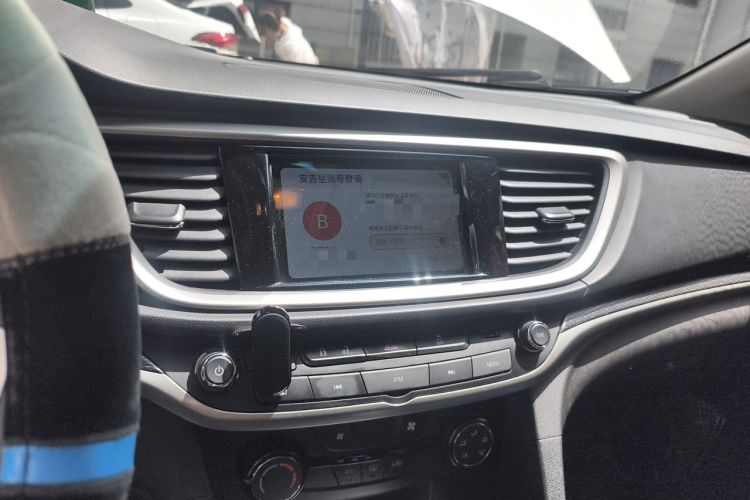 Used Buick GT 2021 Revised Version Flagship 1.5L Automatic Elite Edition Audio And AC Panel
