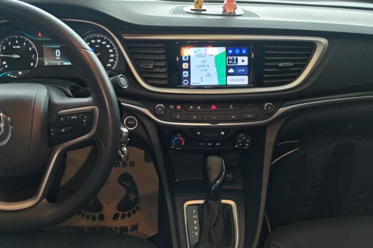 Used Buick GT 2021 Revised Version Flagship 1.5L Automatic Elite Edition Audio And AC Panel