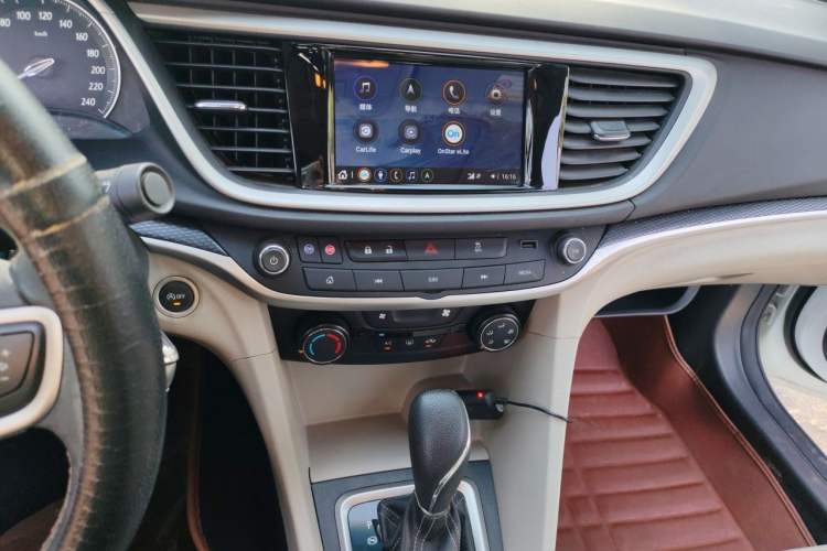 Used Buick GT 2021 Revised Version Flagship 1.5L Automatic Elite Edition Audio And AC Panel