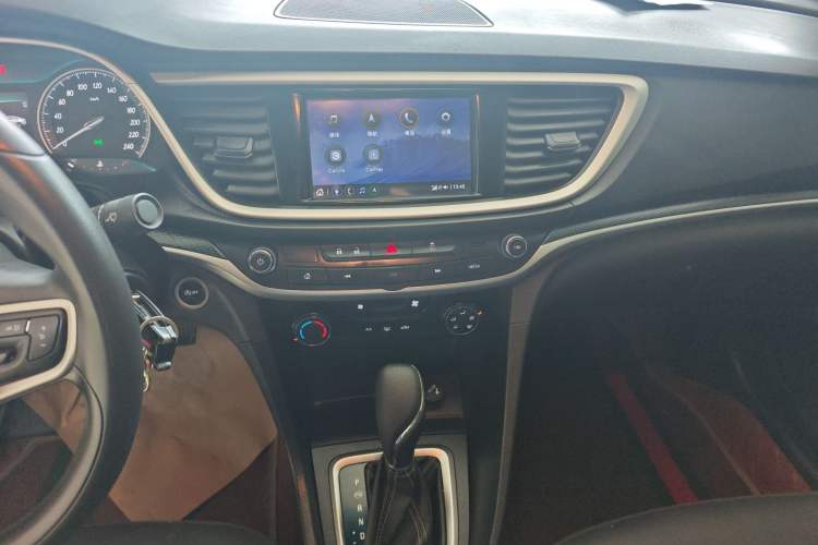 Used Buick GT 2021 Revised Version Flagship 1.5L Automatic Elite Edition Audio And AC Panel