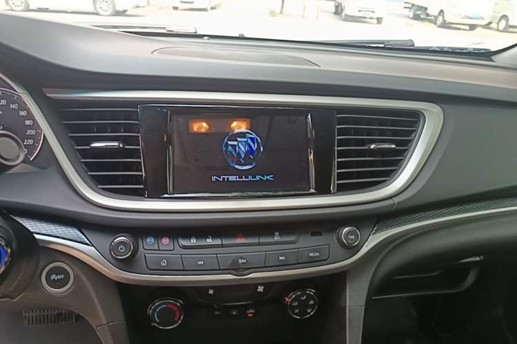 Used Buick GT 2021 1.3T Automatic Mild Hybrid Elite Version Audio And AC Panel